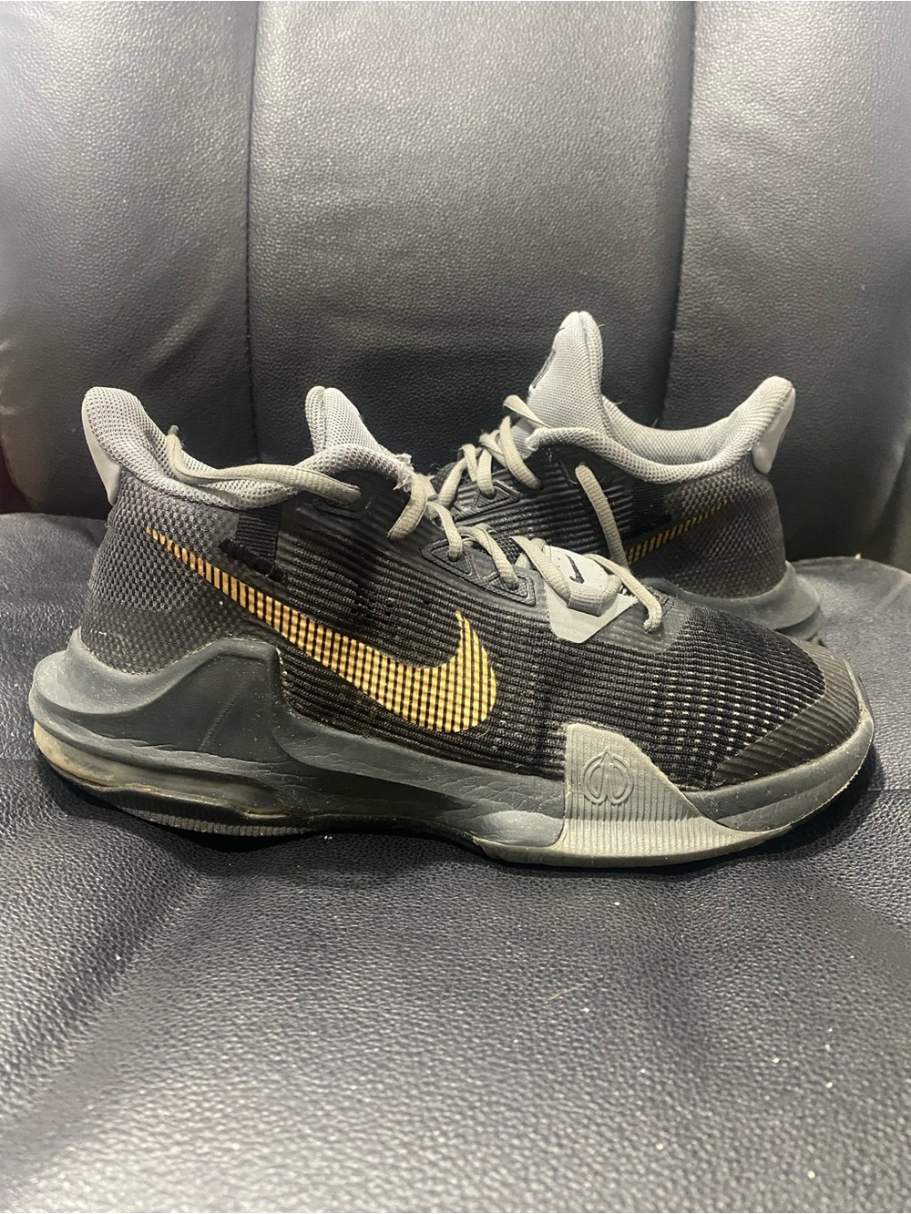Nike air max impact 3 size 9 men